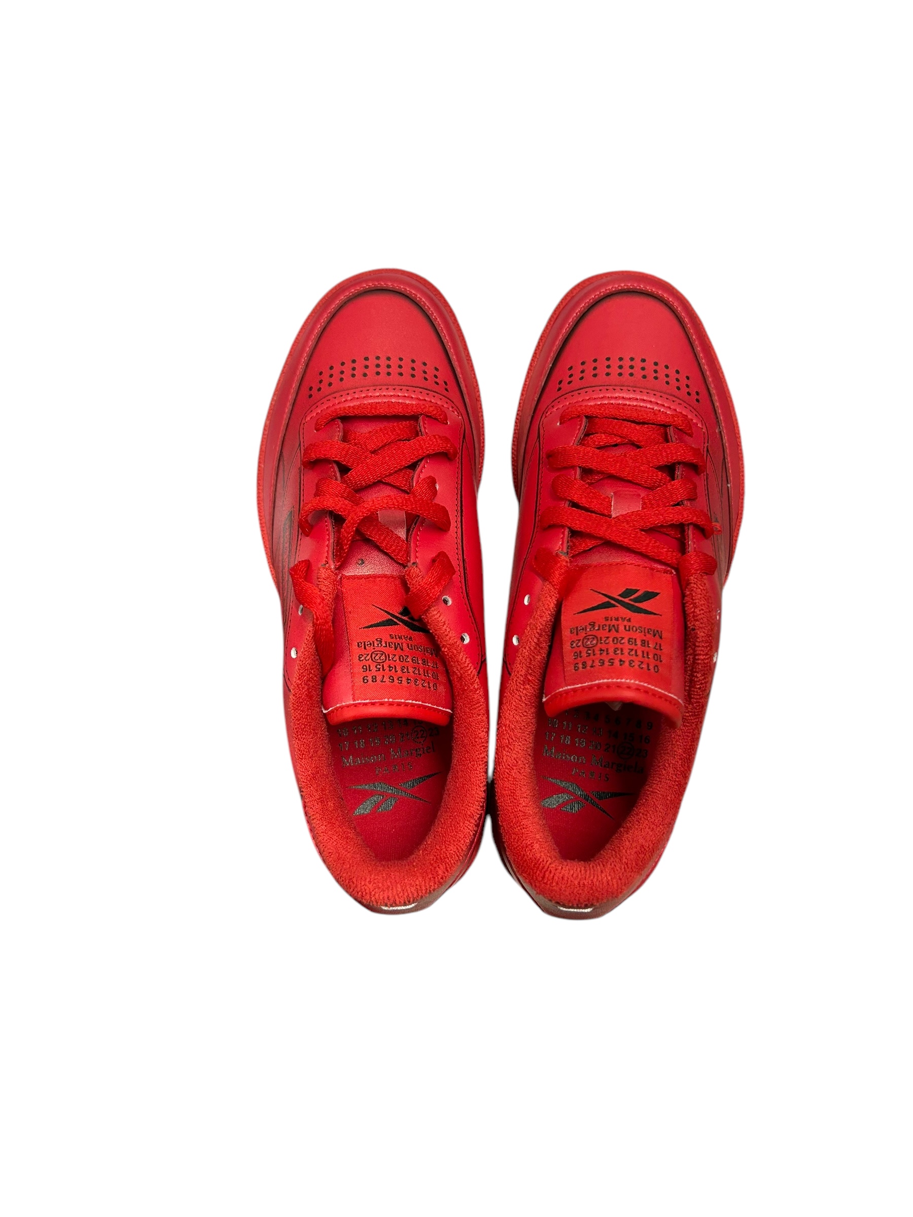 F Sneakers 385