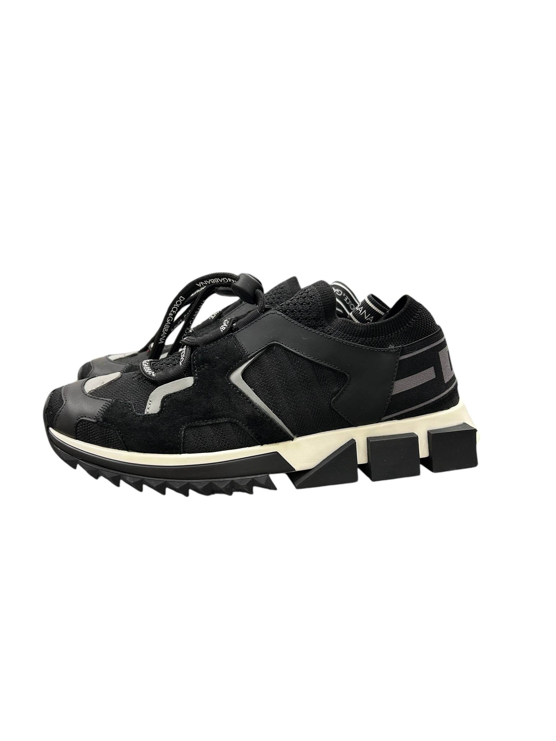 LOW-TOP SNEAKERS