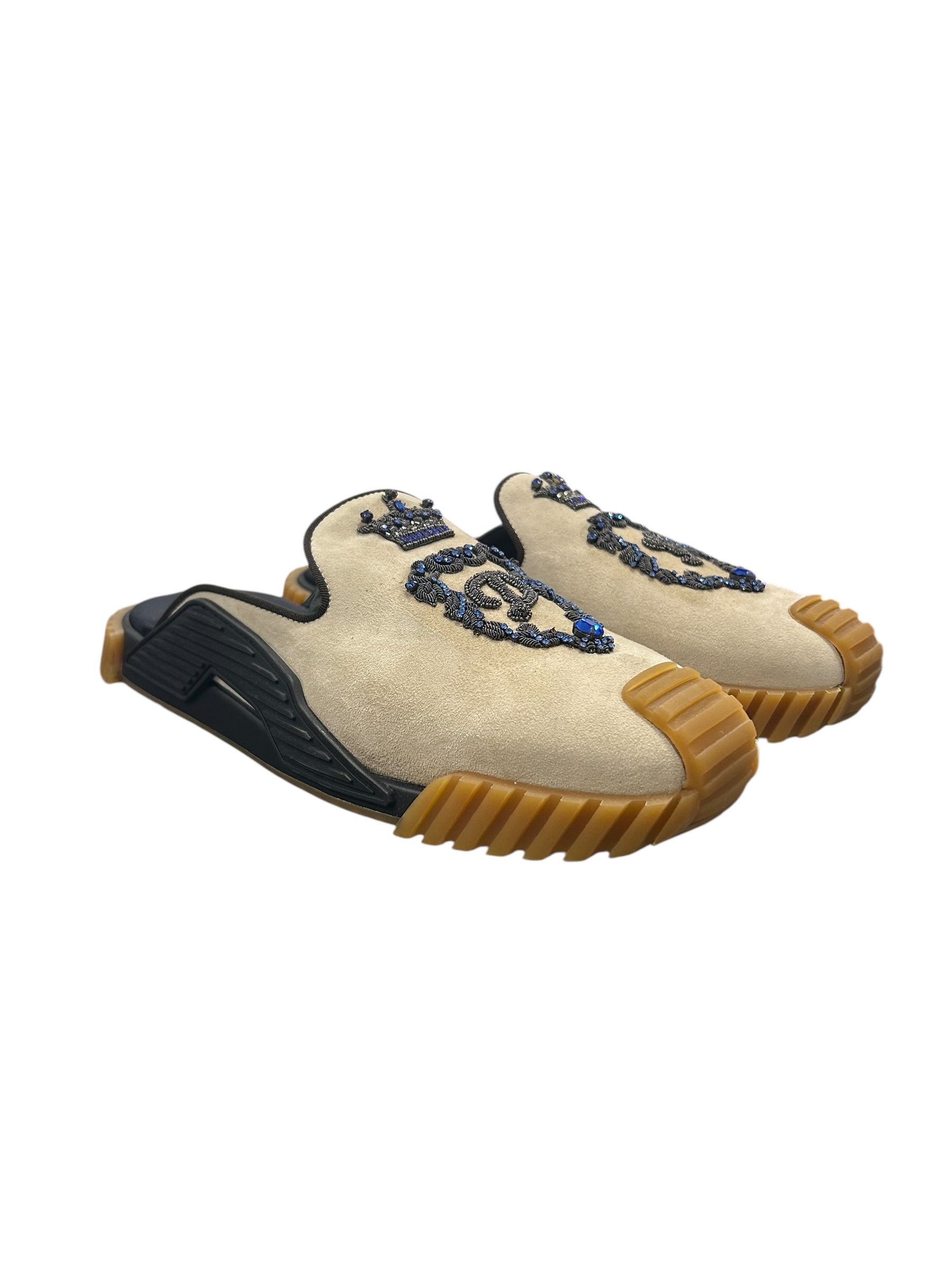LOW-TOP SNEAKERS
