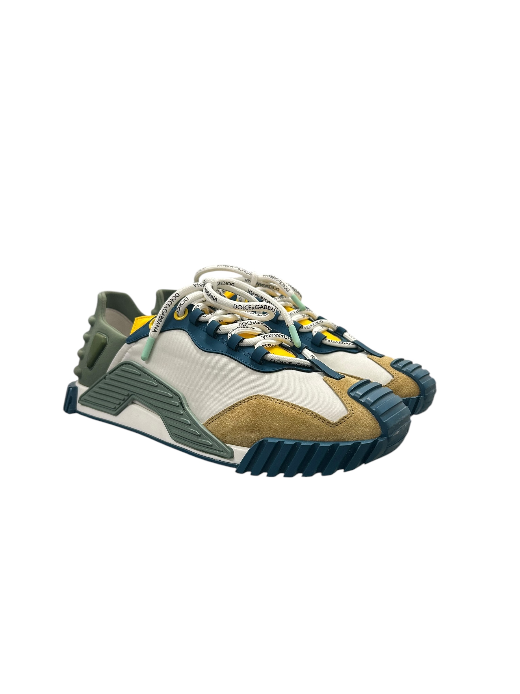 LOW-TOP SNEAKERS