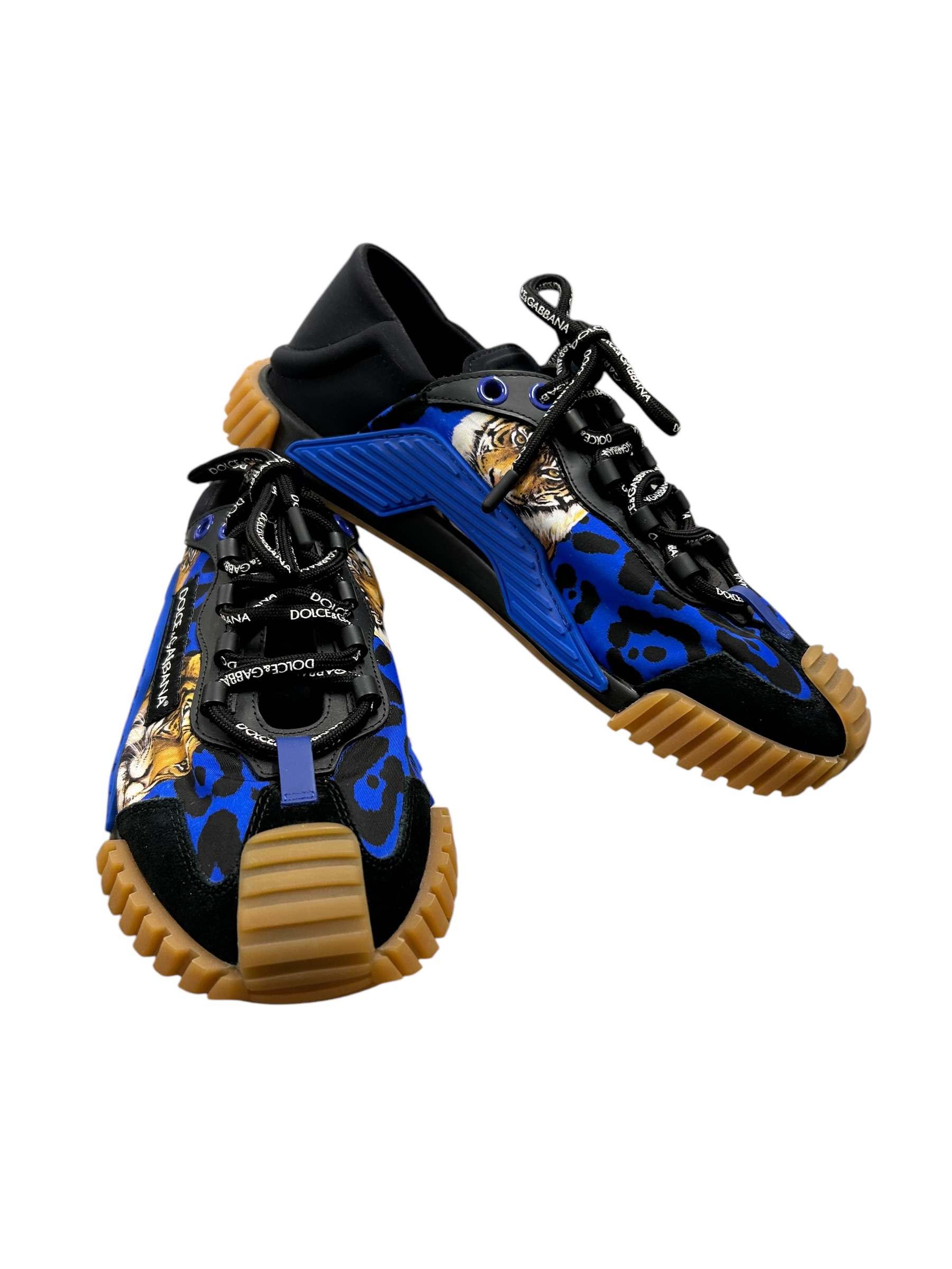 LOW-TOP SNEAKERS