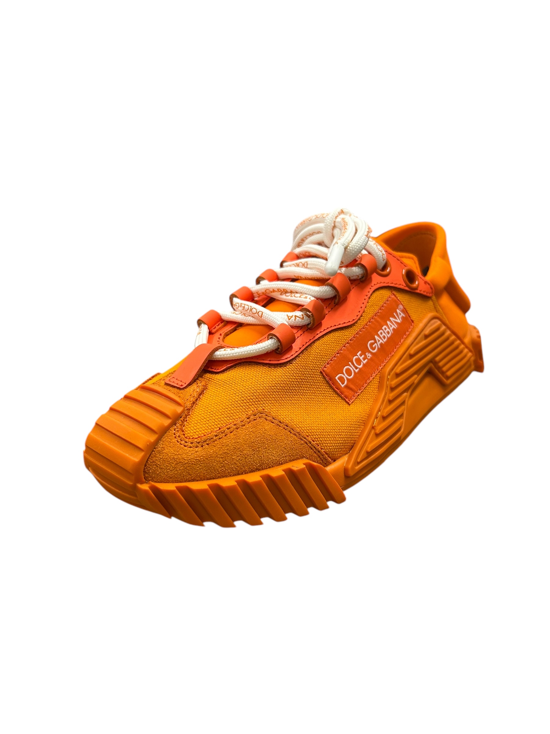 LOW-TOP SNEAKERS