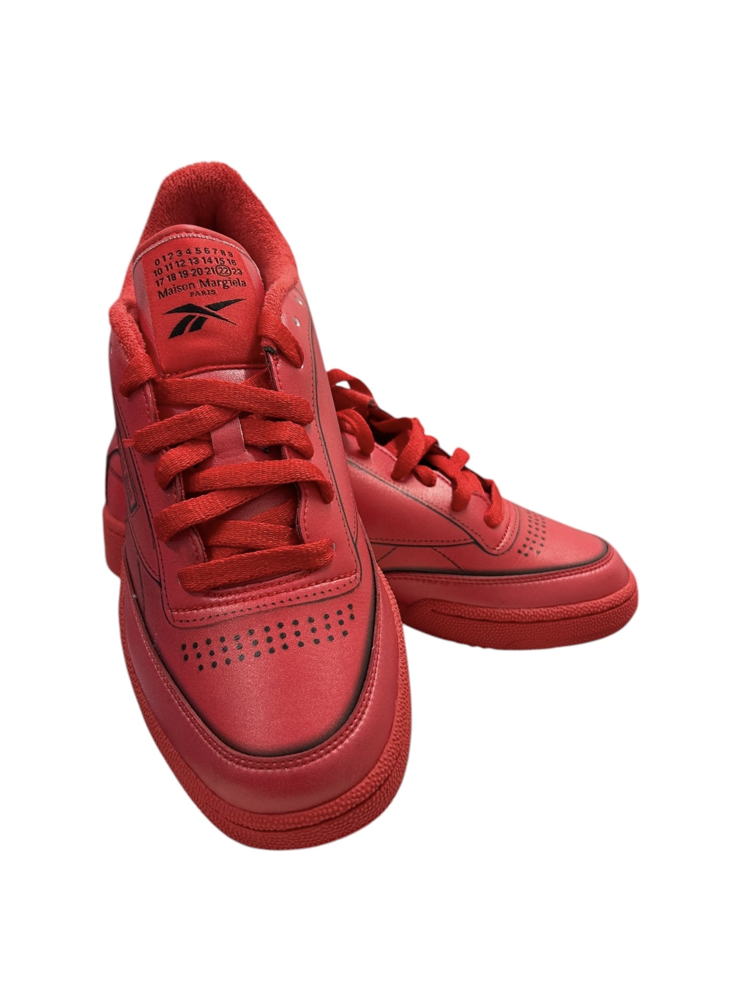 F Sneakers 385