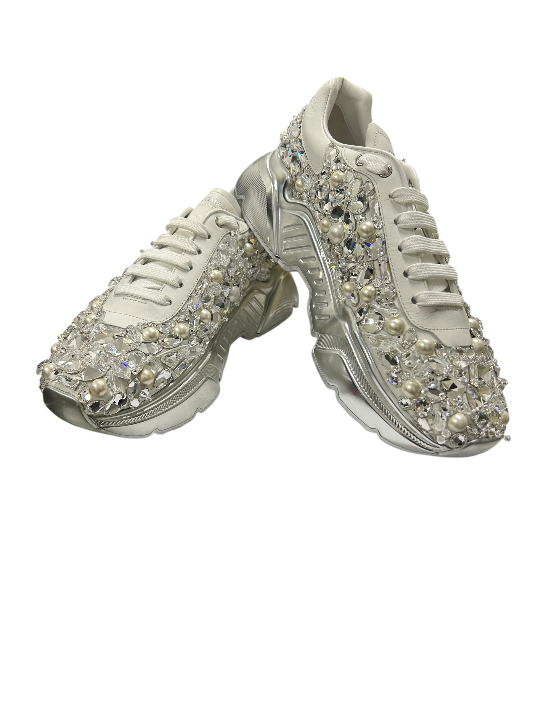 LOW-TOP SNEAKERS