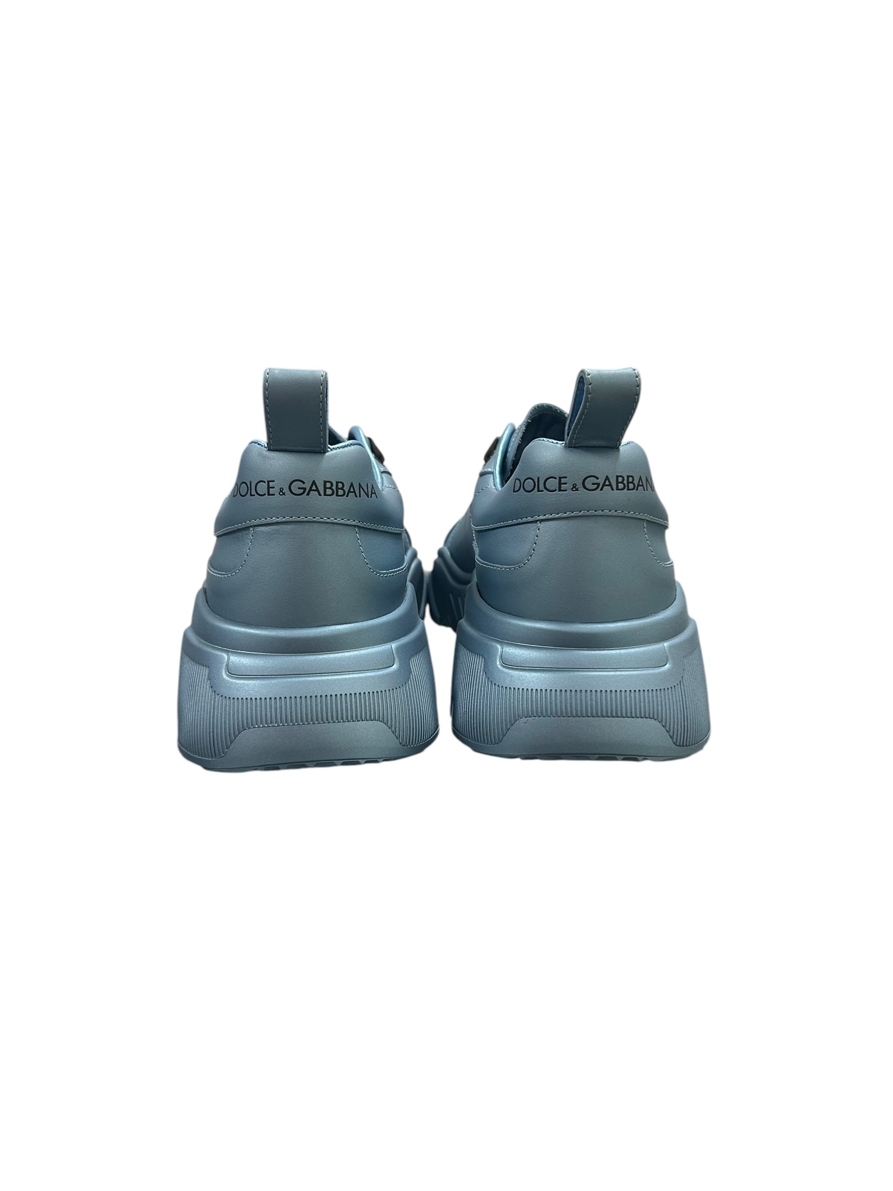 LOW-TOP SNEAKERS