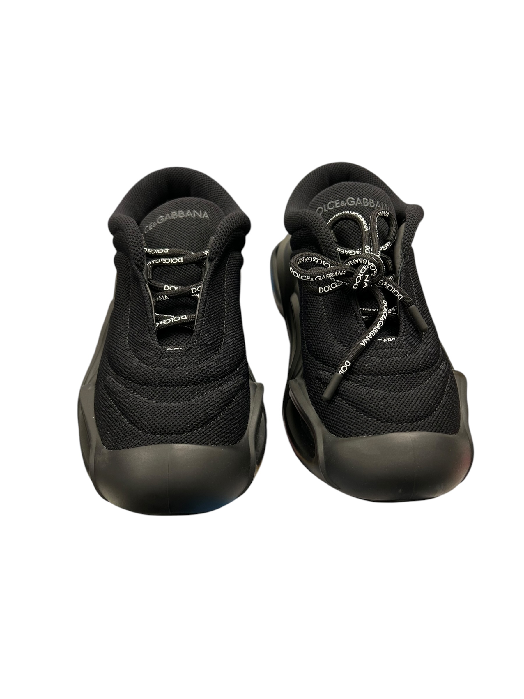 LOW-TOP SNEAKERS