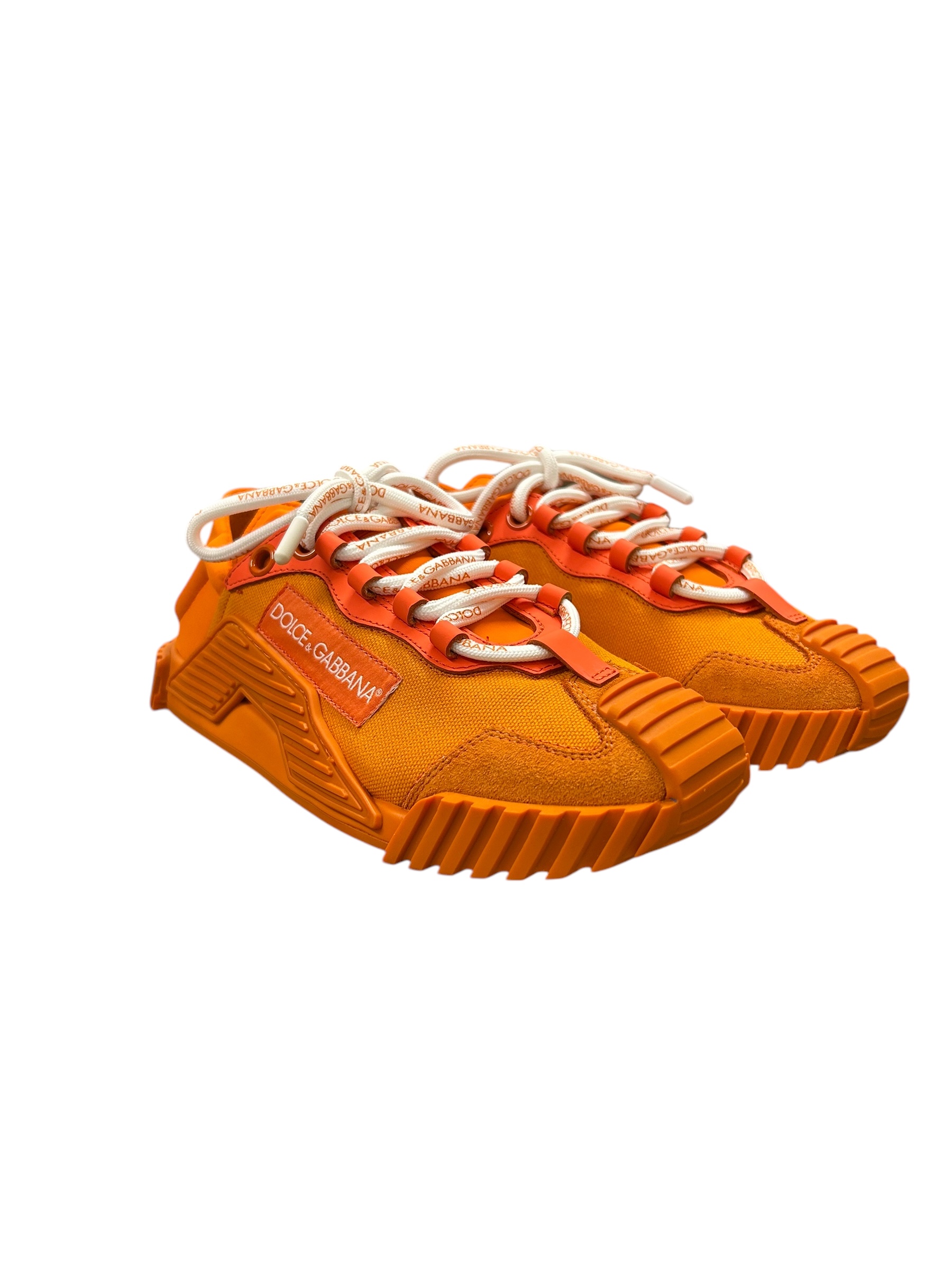 LOW-TOP SNEAKERS