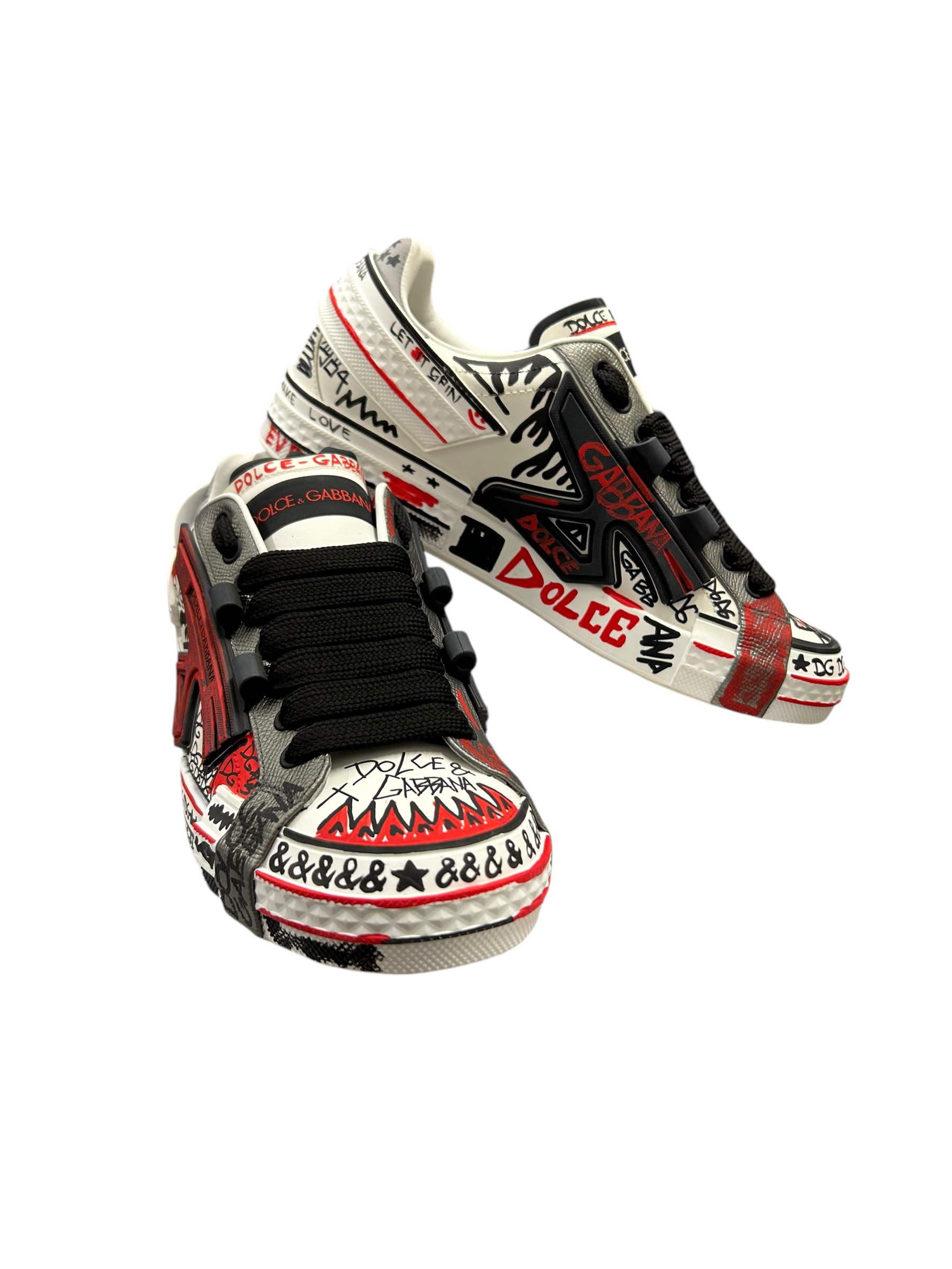 LOW-TOP SNEAKERS