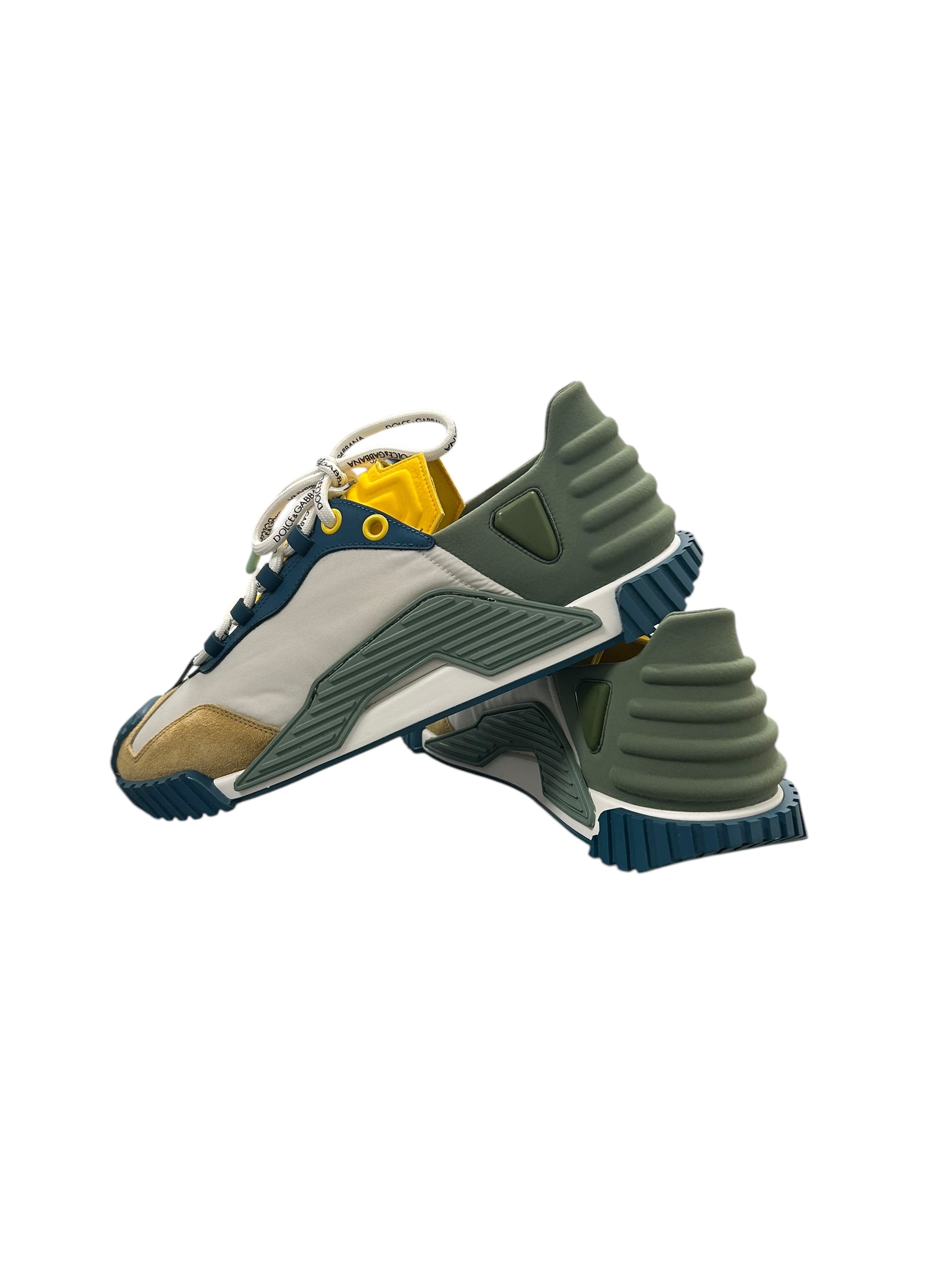 LOW-TOP SNEAKERS
