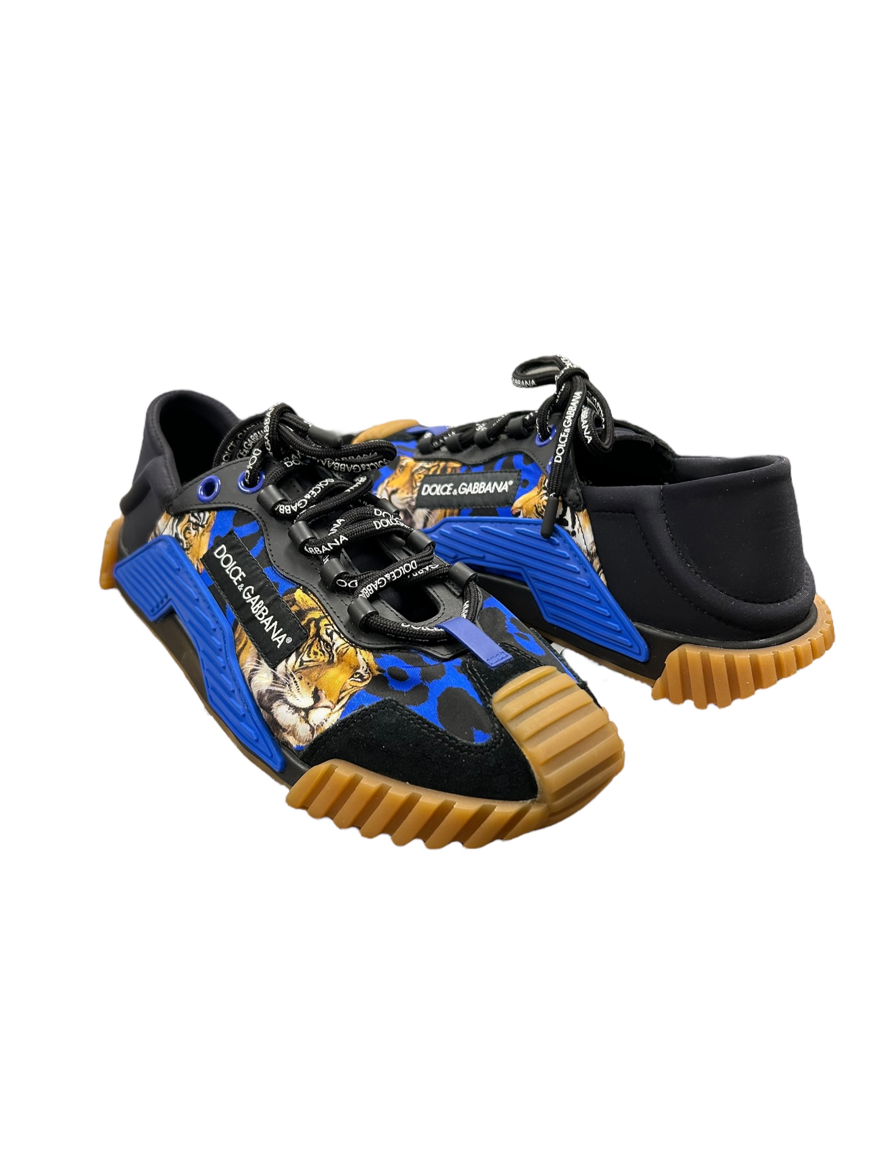 LOW-TOP SNEAKERS