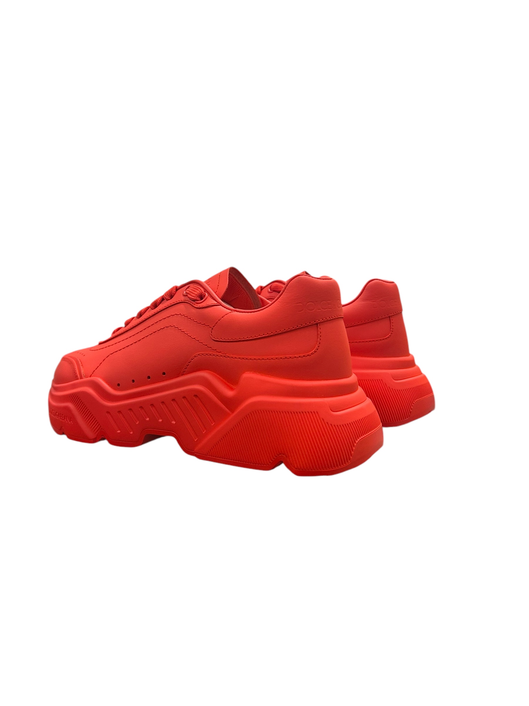 LOW-TOP SNEAKERS