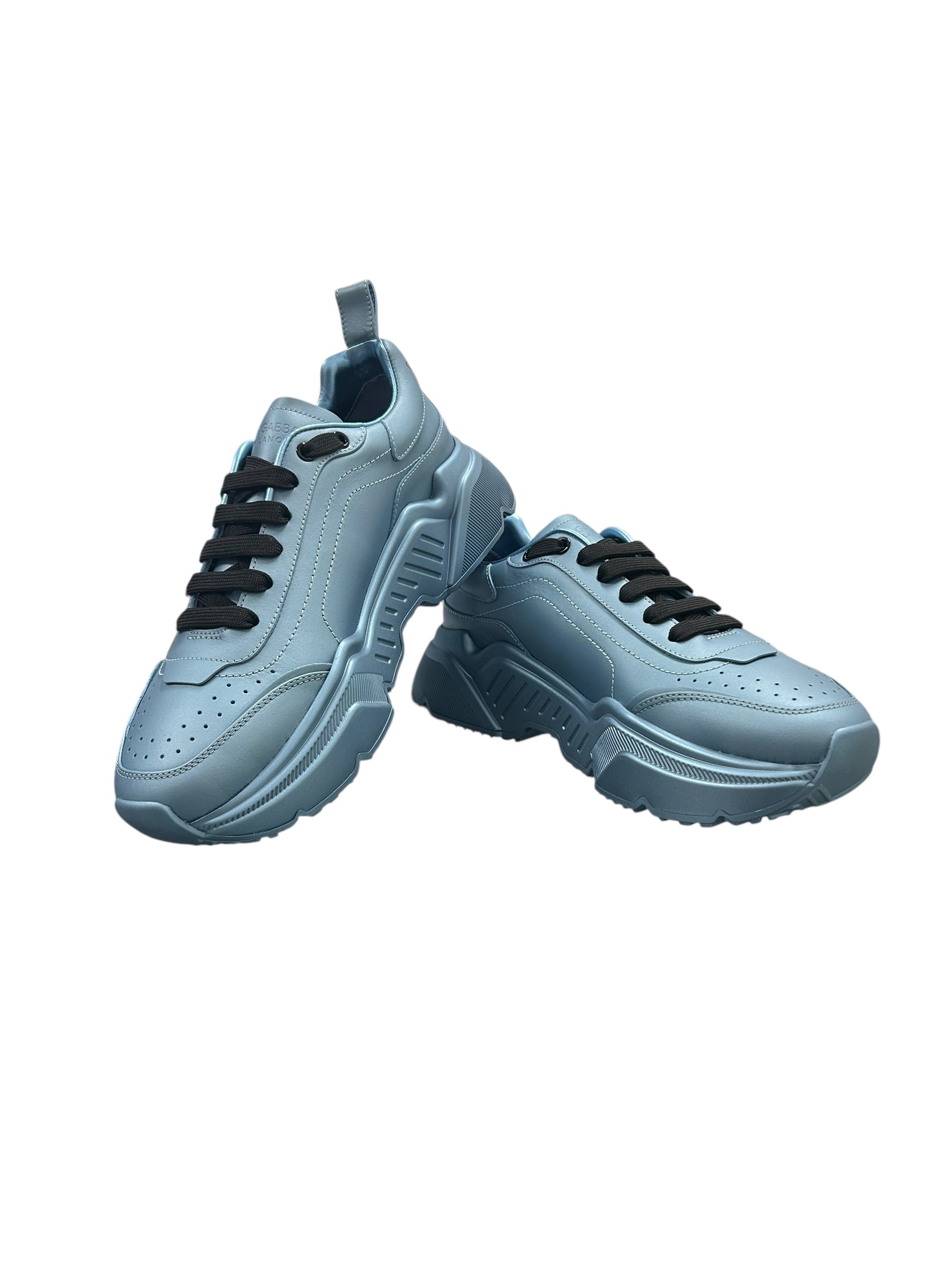 LOW-TOP SNEAKERS